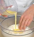 Фото приготовления рецепта: Яичная паста с персиками, шаг №1