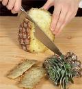 Фото приготовления рецепта: Карри из индейки с ананасами, шаг №10