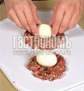 Фото приготовления рецепта: Яйца по-шотландски, шаг №3