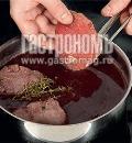 Фото приготовления рецепта: Бифштекс шатобриан с пюре из сельдерея, шаг №7