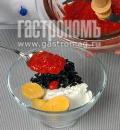 Фото приготовления рецепта: Фаршированные яйца, шаг №4