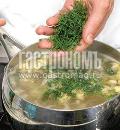 Фото приготовления рецепта: Суп из брокколи и цветной капусты, шаг №3