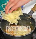 Фото приготовления рецепта: Суп из белых грибов, шаг №2