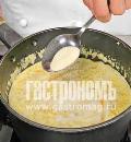 Фото приготовления рецепта: Суп из белых грибов, шаг №6