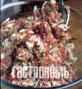 Фото приготовления рецепта: Голубцы из свежей капусты, шаг №6