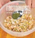 Фото приготовления рецепта: Тортеллини с креветками и оливками, шаг №2