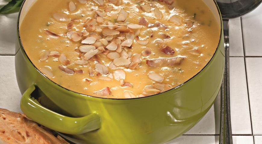 Рецепт Сливочный суп с миндалем