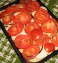 Подготовить необходимые ингредиенты для приготовления рататуя в томатном соусе