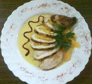 Рецепт Куриное филе "Клеопатра" со сливочно-апельсиновым соусом