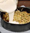 Фото приготовления рецепта: Пирог с капустой на кефире, шаг №3