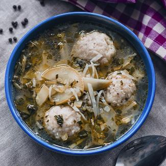 Рецепт Хамуста – зеленый суп с кубе