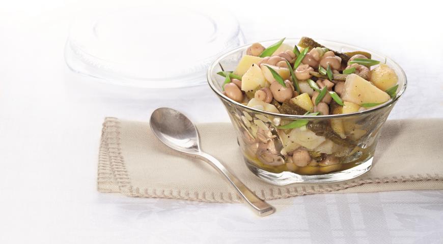Рецепт Картофельный салат с маринованными шампиньонами
