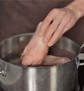 Фото приготовления рецепта: Айсбан, свиные ножки по-немецки, шаг №1
