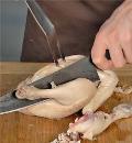 Фото приготовления рецепта: Цыпленок в горшочках, шаг №3
