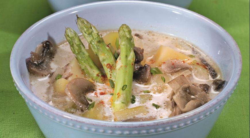 Рецепт Сливочный суп с грибами и спаржей