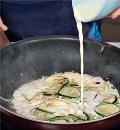 Фото приготовления рецепта: Тальятелле с молодыми кабачками и мятным песто, шаг №4