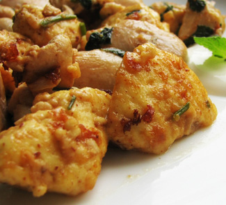 Рецепт Курица с мятой, чесноком и адыгейским сыром