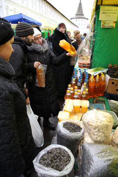 Данилов монастырь открыл постный рынок к Рождественскому посту 13