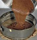 Фото приготовления рецепта: Торт из черного шоколада, шаг №3