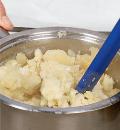 Фото приготовления рецепта: Шейка с картофельными крокетами, шаг №3