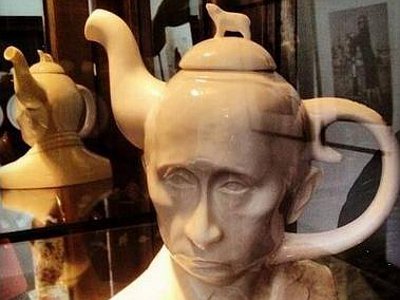 Путин — человек и чайник