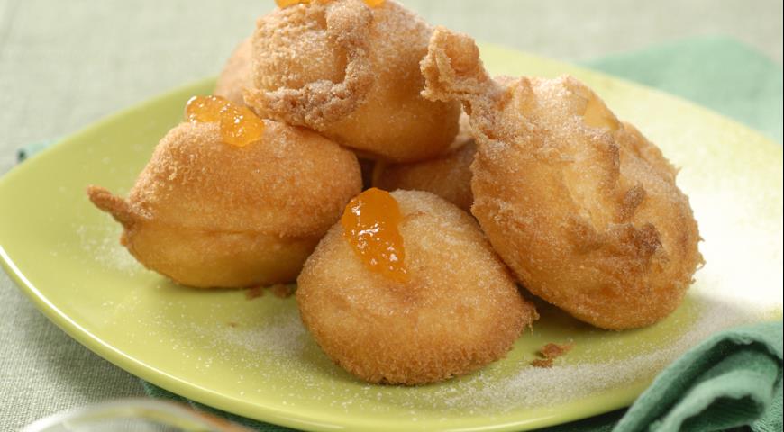 Пончики с абрикосами 