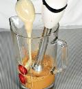Фото приготовления рецепта: Кофе фраппе -  холодный и очень сладкий, шаг №2