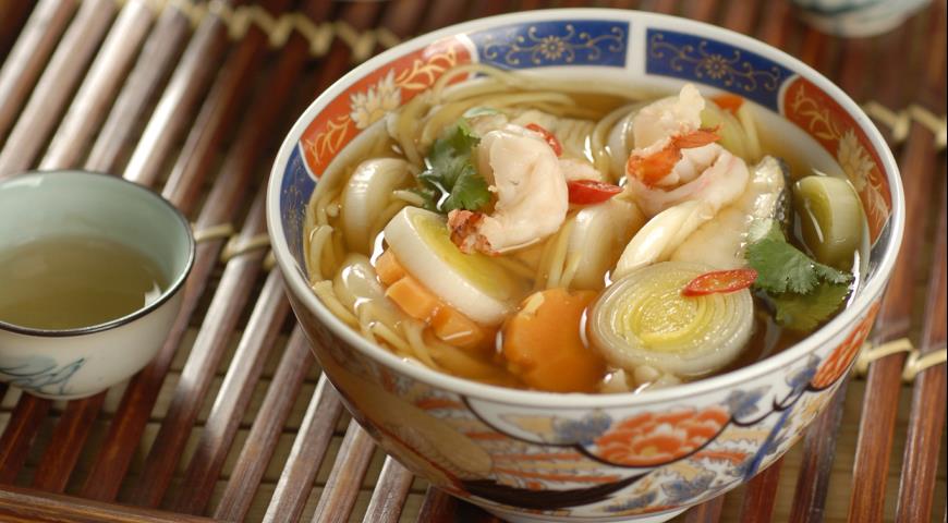Рецепт Китайский рыбный суп с креветками