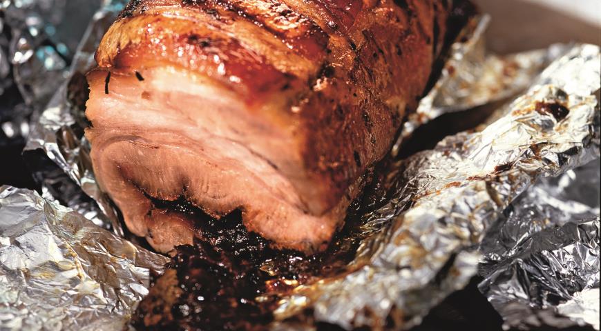 Рецепт Рулет из свиной брюшины с черносливом в духовке