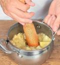 Фото приготовления рецепта: Пюре из кольраби, сельдерея и картофеля, шаг №4
