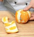 Фото приготовления рецепта: Салат из апельсинов, шаг №1