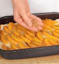 Фото приготовления рецепта: Запеченные гренки с персиками, шаг №2