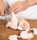 Фото приготовления рецепта: Курица в сливочном соусе с грибами, шаг №1