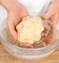 Фото приготовления рецепта: Рассыпчатое печенье на сливочном масле с корицей, шаг №2