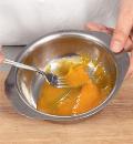 Фото приготовления рецепта: Блинчики с лимонным творогом, шаг №1