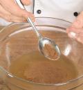 Фото приготовления рецепта: Пудинг с сухофруктами, шаг №3