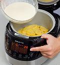 Фото приготовления рецепта: Судак с картофелем в сметанном соусе в мультиварке, шаг №5