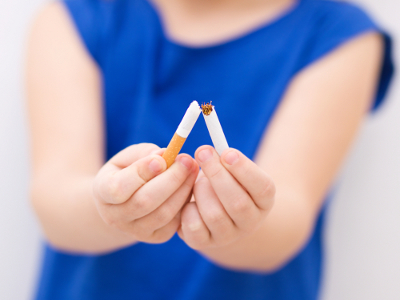 Совет дня от X-Fit. Бросайте курить, чтобы ваши дети жили здоровой и счастливой жизнью 