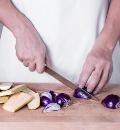 Фото приготовления рецепта: Овощи-гриль с базиликовой заправкой, шаг №2