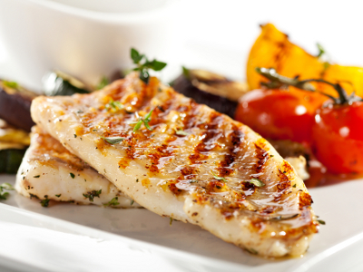 Совет дня: Ешьте рыбу сырой или готовьте на пару 