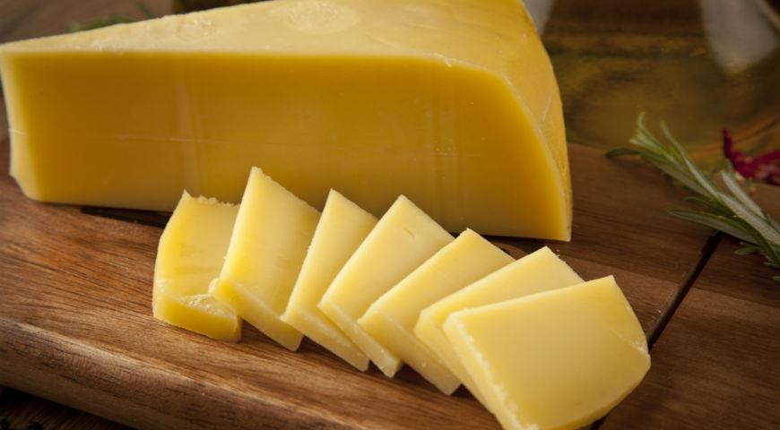 Совет дня: выбирайте самый полезный сыр — чеддер 