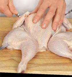 Фото приготовления рецепта: Курица с травами по-тоскански, шаг №2