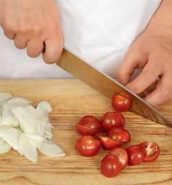 Фото приготовления рецепта: Теплый салат из чечевицы с халуми, шаг №1
