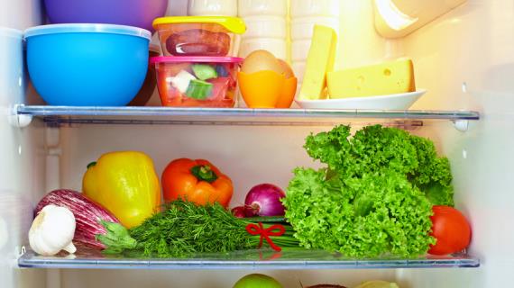 Совет дня от X-Fit: чтобы продукты не потеряли полезных свойств, храните их в холодильнике правильно