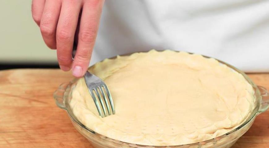 Фото приготовления рецепта: Сырный пирог , шаг №6