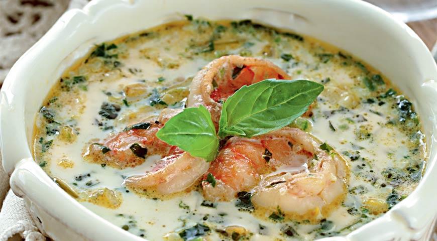 Рецепт Огуречный суп с зеленой фасолью и креветкам