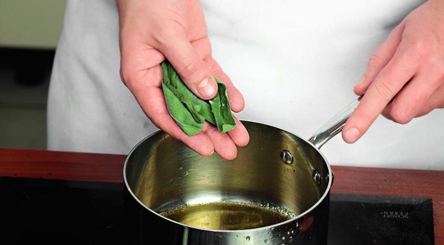 Фото приготовления рецепта: Сицилийские равиоли с тыквой, шаг №7