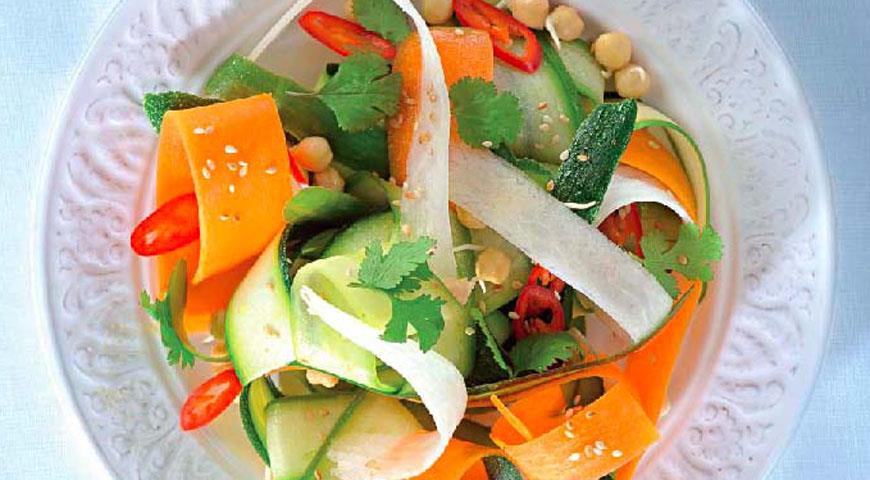 Рецепт Салат из овощной «лапши» дайкон