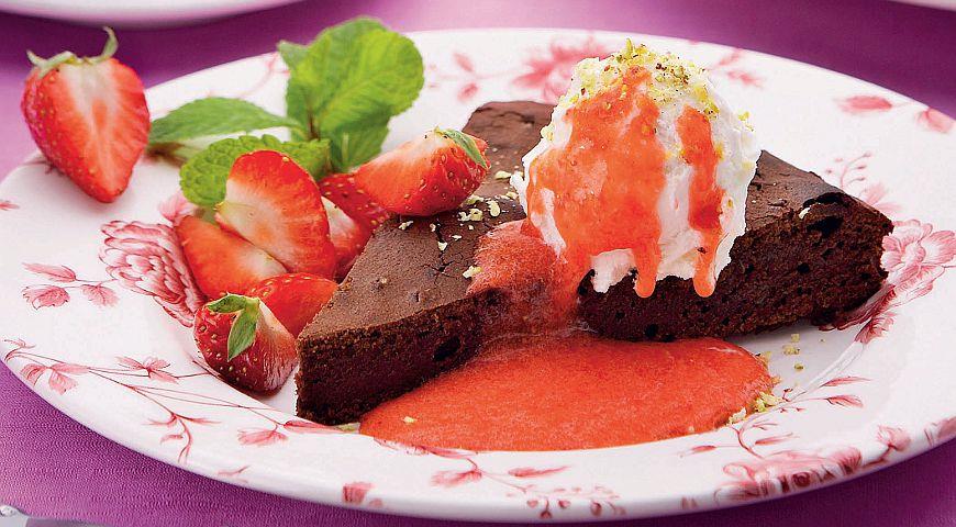 Рецепт Шоколадный пирог с фисташковым мороженым
