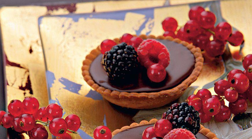 Рецепт Тарталетки с винным ганашем и ягодами